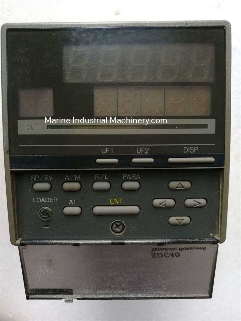 Yamatake-Honeywell SDC40 Digital Temperature Controller