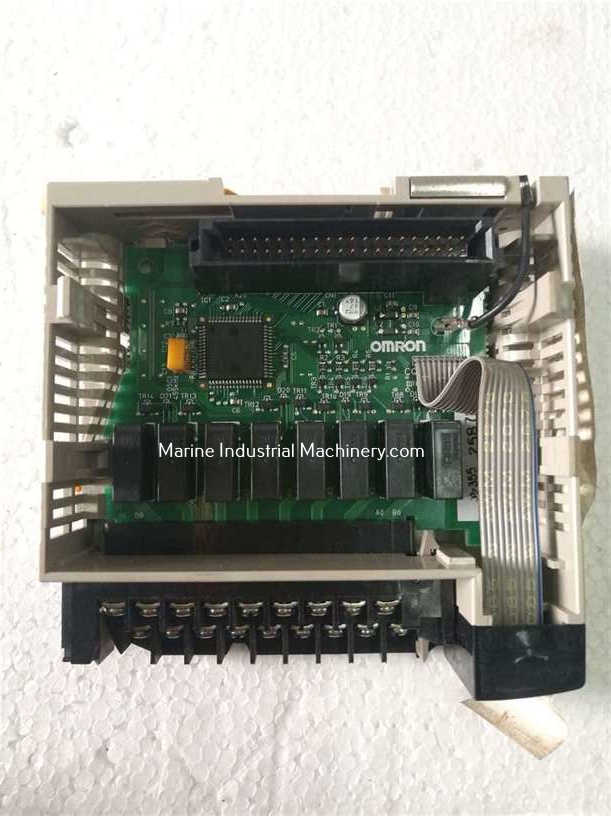 Omron CQM1-OC221 Output Unit Module