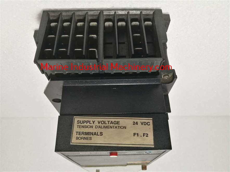 Schneider Merlin Gerin STR 58 U Circuit Breaker