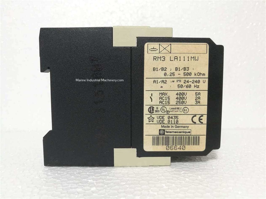 Telemecanique RM3LA111MW Control Relay