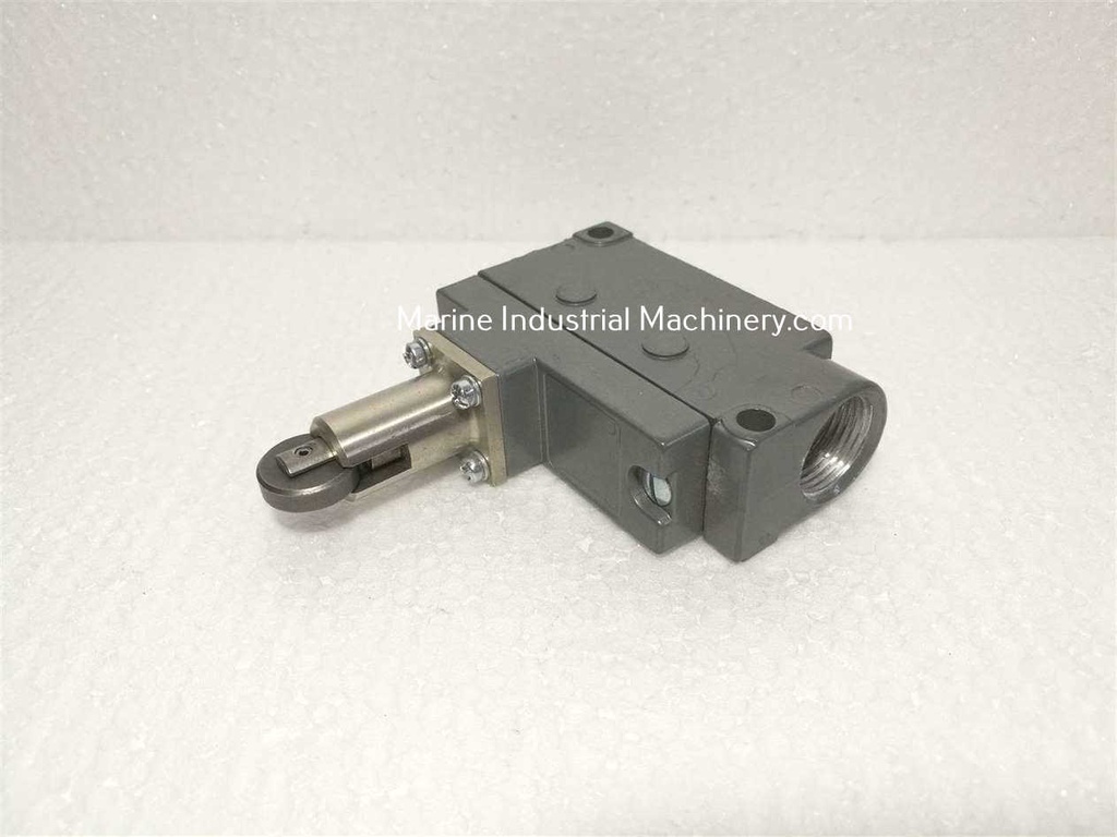 Honeywell BZE7-2RQN8-C Limit Switch