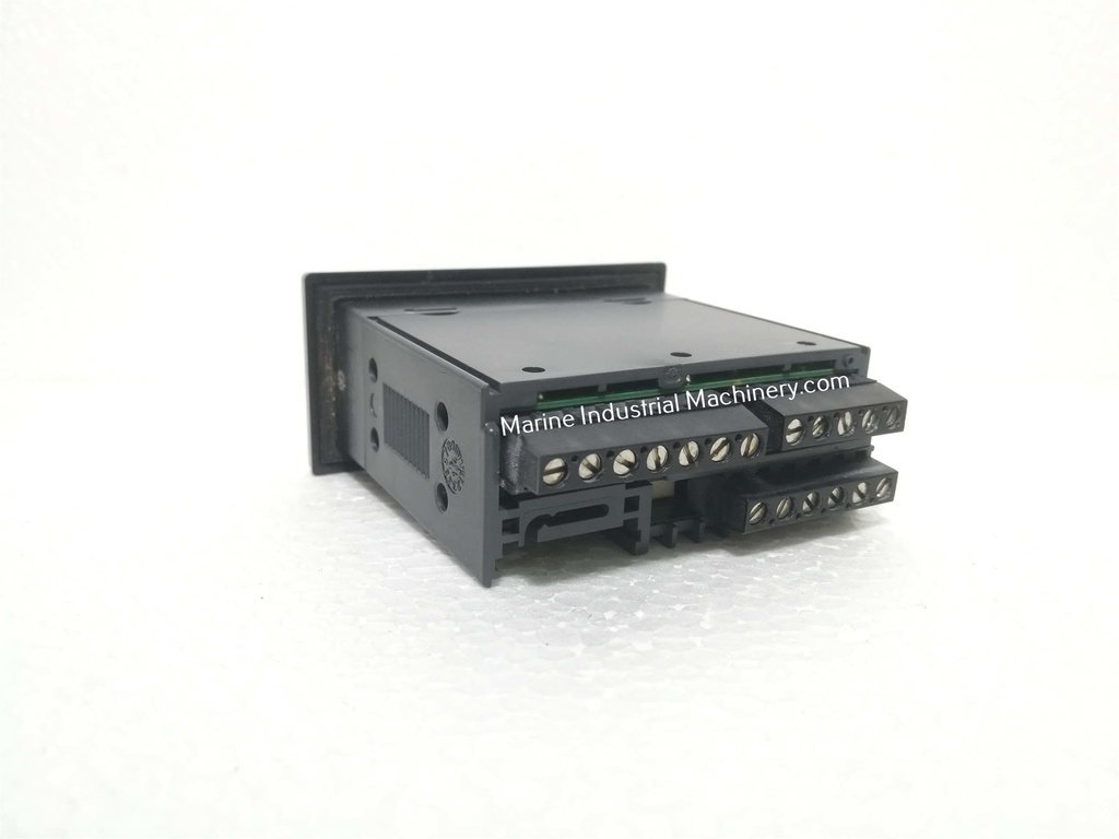Carel ir33 Panel Mount PID Temperature Controller