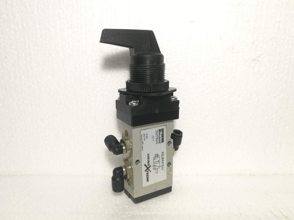 Parker P2LBX312JJ Viking Xtreme Pnuematic Control Valve