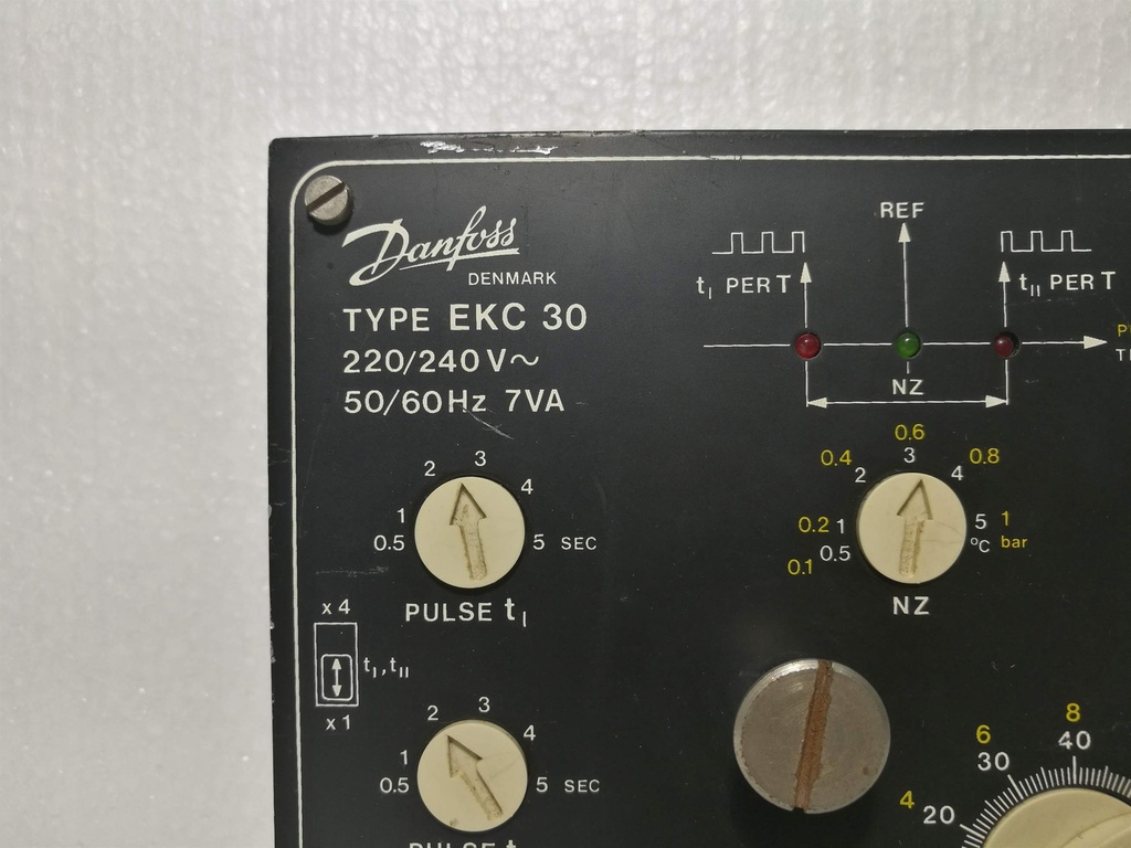 Danfoss EKC 30 Capacity Regulators