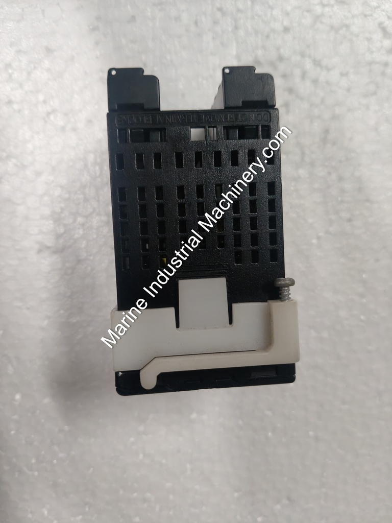 Omron E5CN-R2MTC-500 Temprature Controller
