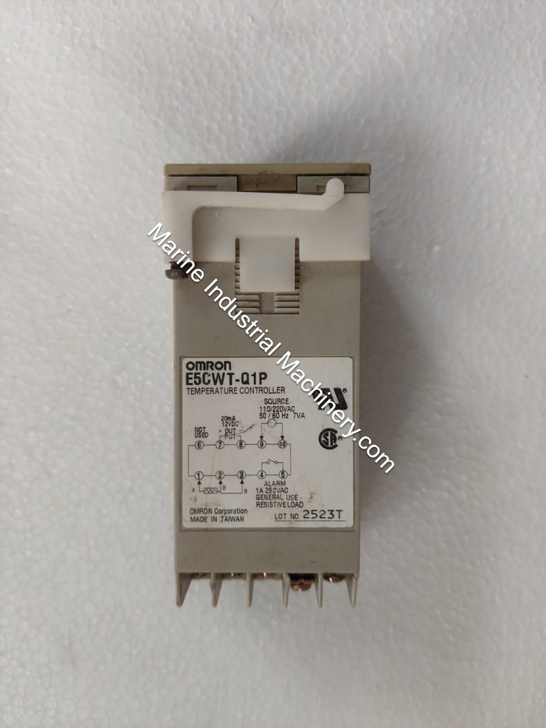 Omron E5CWT-Q1P Temeprature Controller