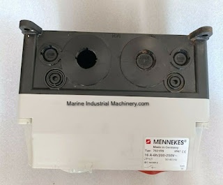 Mennekes 7621RS Right Angle Switchable
