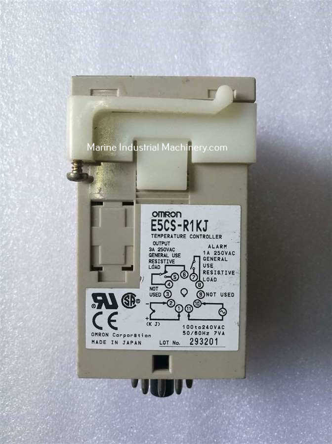 Omron E5CS-R1KJ Temperature Controller