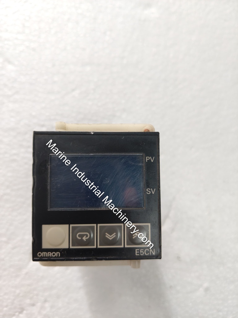 Omron E5CN-R2MTC-500 Temprature Controller