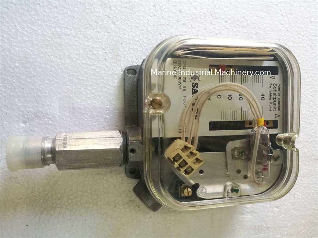 Sauter DFQ 7B 98 F001 Pressure Switch