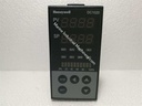 Honeywell DC1020 Temperature Controller