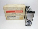 Honeywell Micronik 100 R7420A1004 Temperature Controller Module
